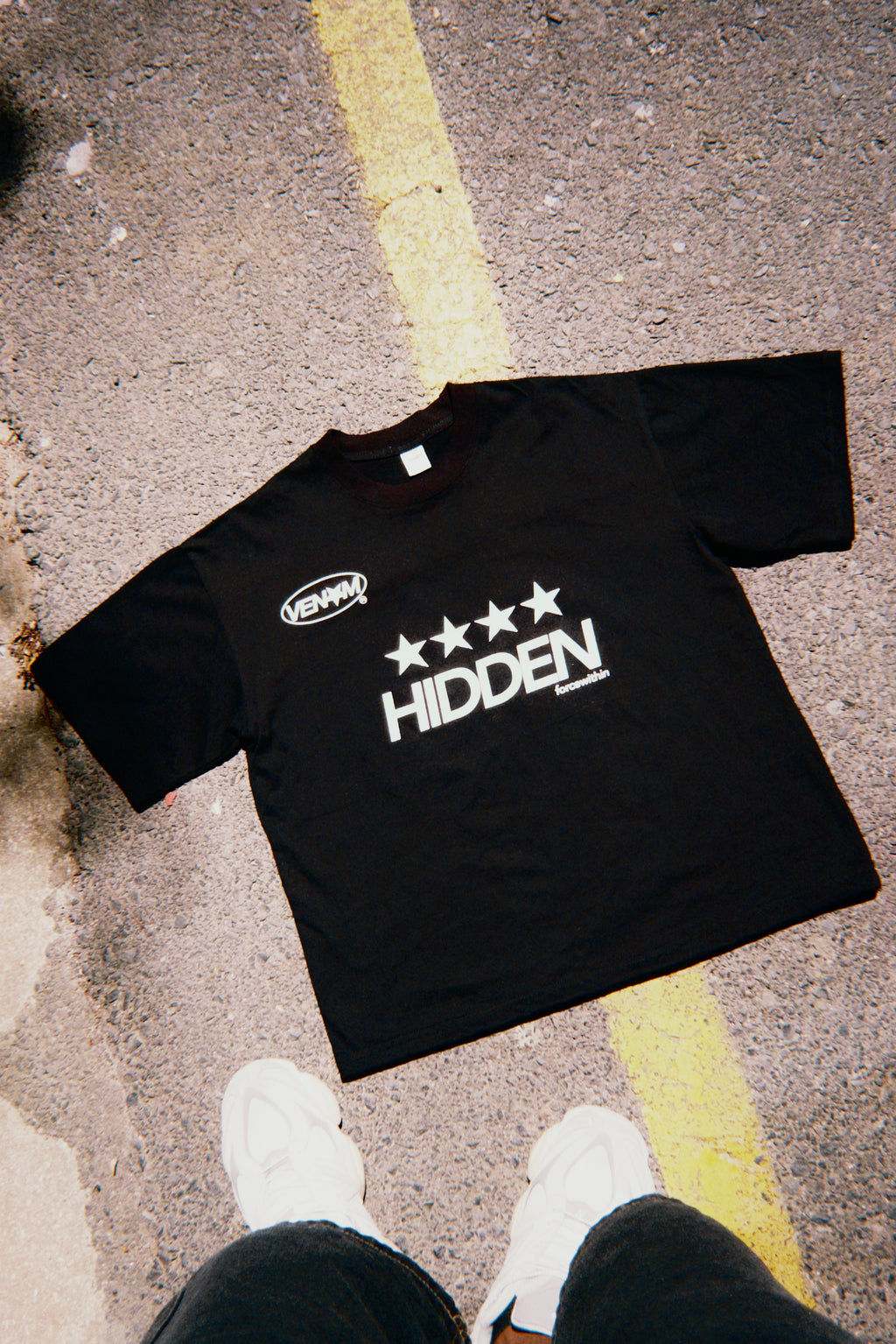 HIDDEN FORCE TEE - WHITE & BLACK